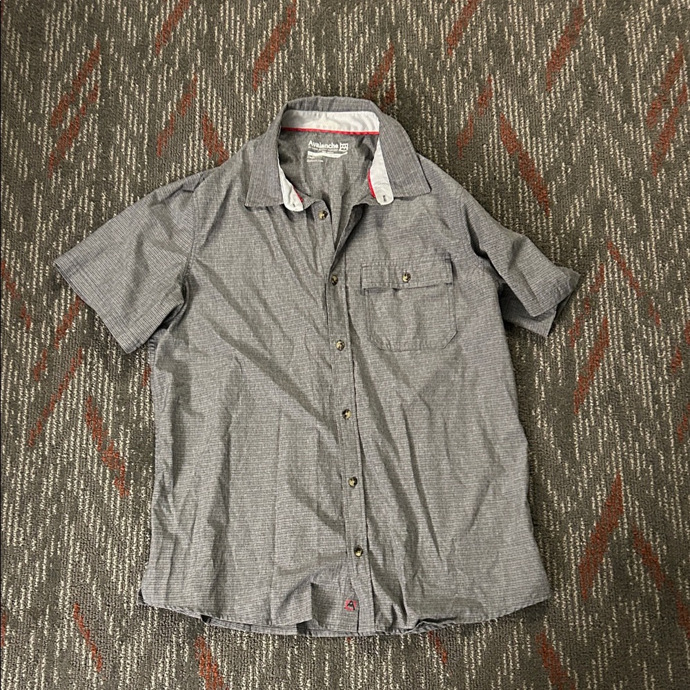 Men's Gray Short Sleeve Shirt